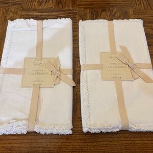 2 Sur la Table antique white 100% cotton classic lace Table Runner 14 x 72 cream